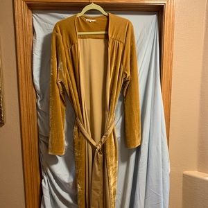 Tularosa velvet duster